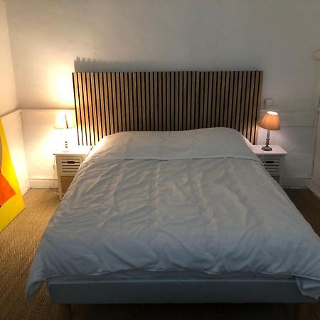 Appartamento Victor HUGO 1G et sa pizza offerte Aurillac Esterno foto